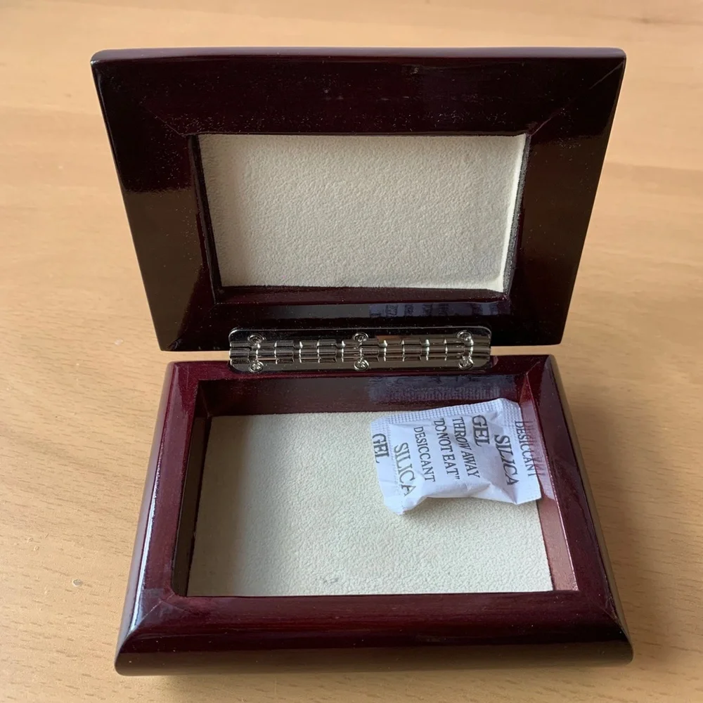 Brand New Hazorfim Israel Silver Plated Business Card Box